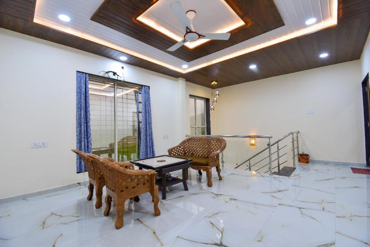 Вилла Beauty And The Beast 4Bhk Лонавала Экстерьер фото