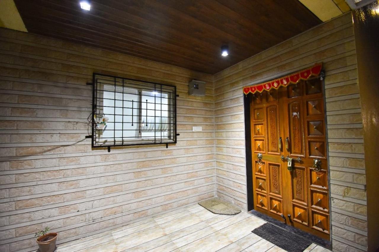Вилла Beauty And The Beast 4Bhk Лонавала Экстерьер фото